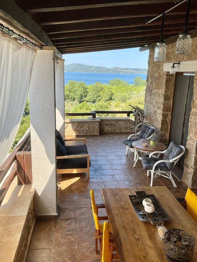 Stonehouse & Casa Al Sole E Al Mare Villa Néa Róda Kültér fotó