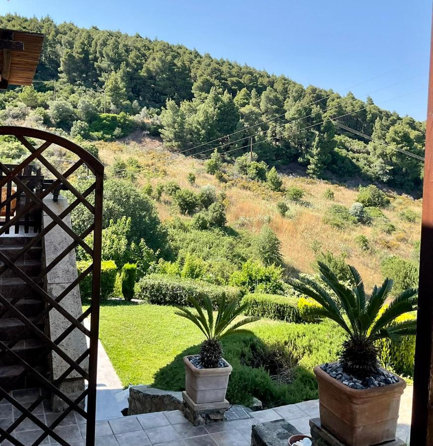 Stonehouse & Casa Al Sole E Al Mare Villa Néa Róda Kültér fotó