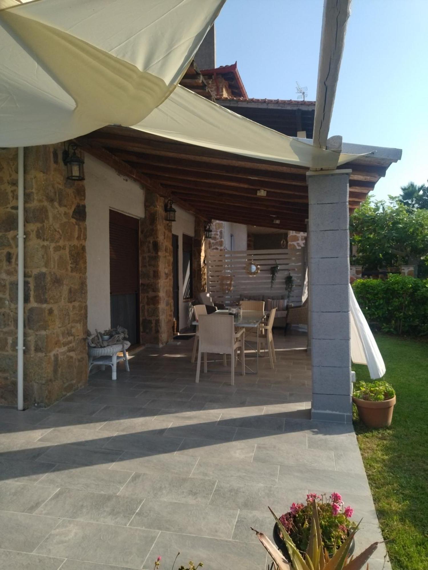 Stonehouse & Casa Al Sole E Al Mare Villa Néa Róda Kültér fotó