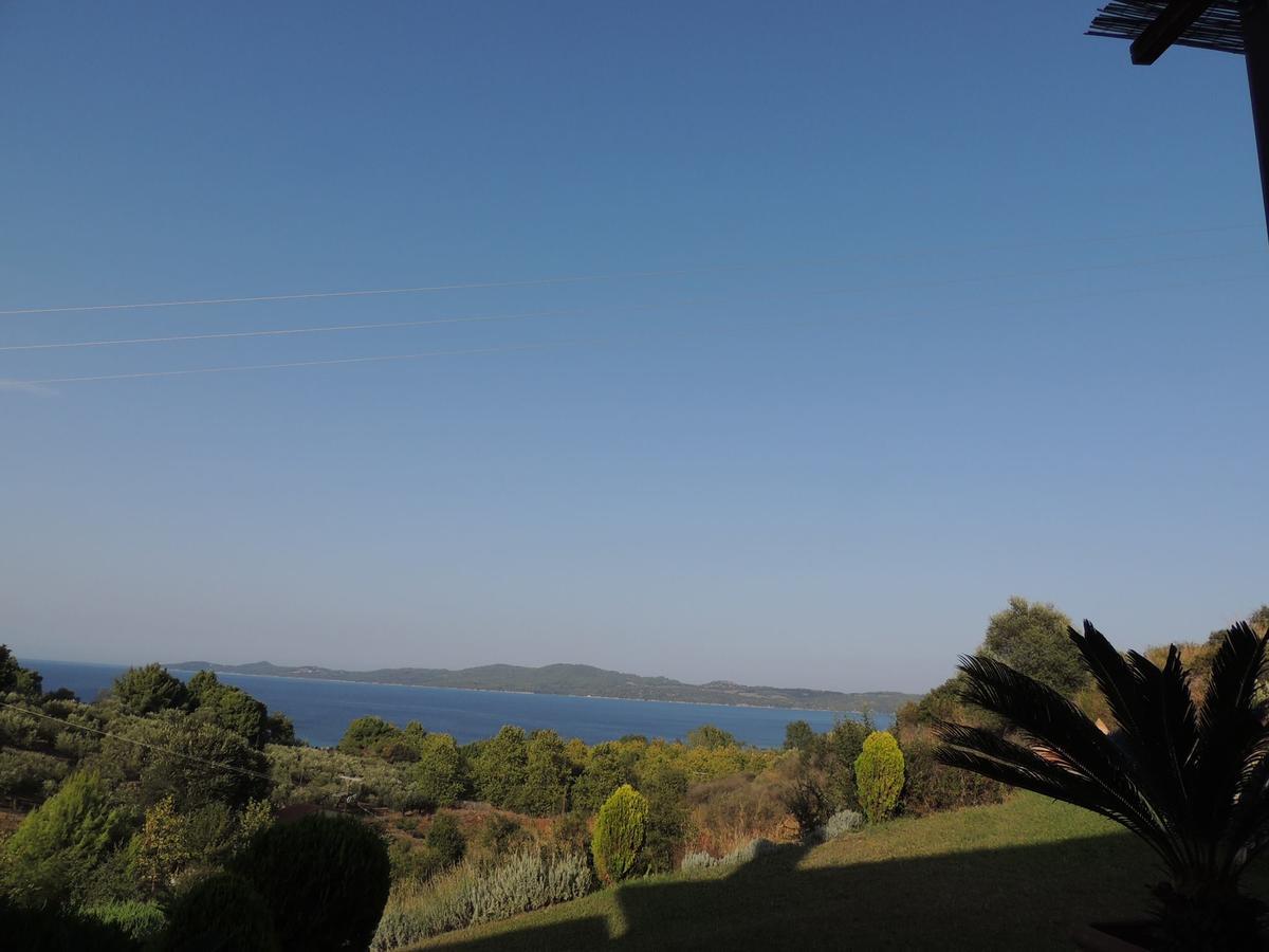 Stonehouse & Casa Al Sole E Al Mare Villa Néa Róda Kültér fotó