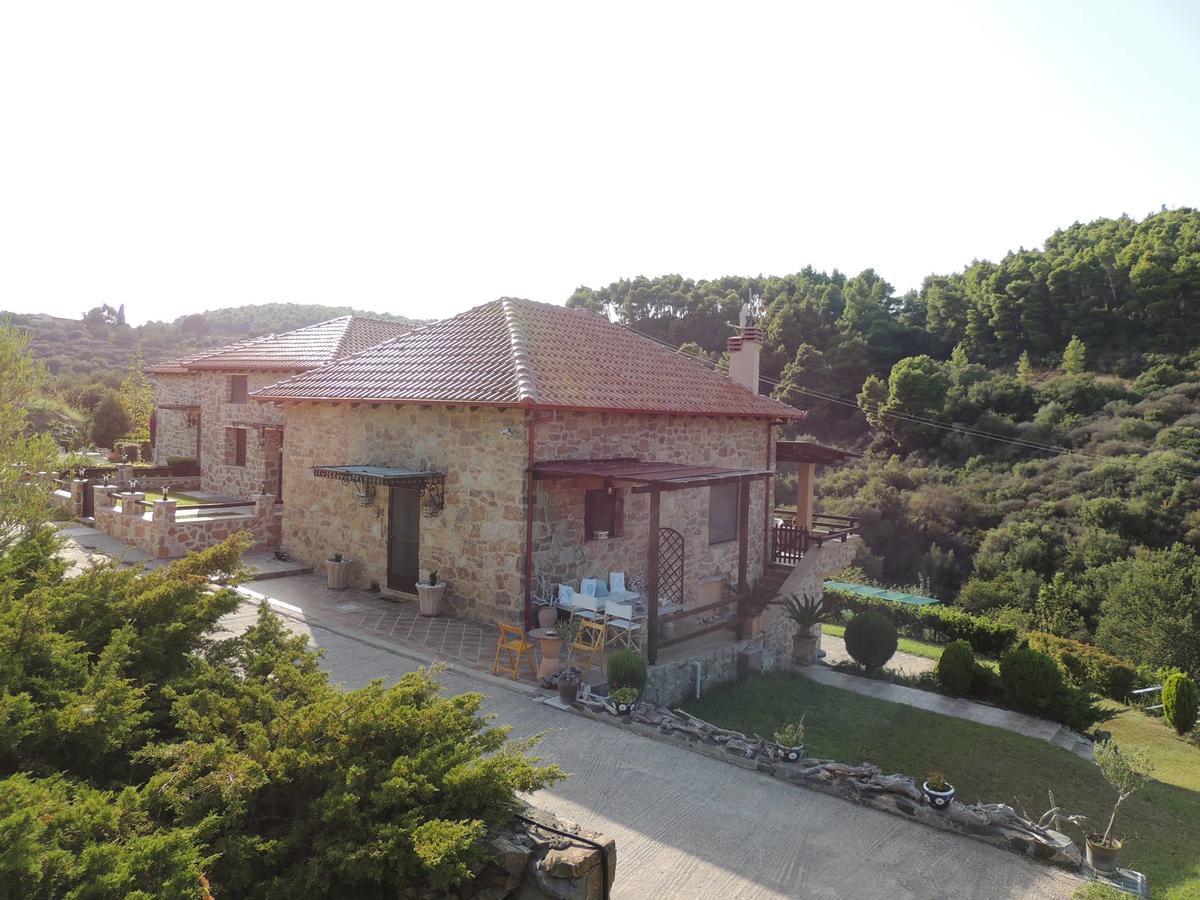 Stonehouse & Casa Al Sole E Al Mare Villa Néa Róda Kültér fotó