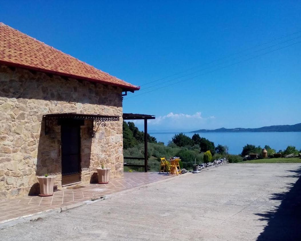 Stonehouse & Casa Al Sole E Al Mare Villa Néa Róda Kültér fotó